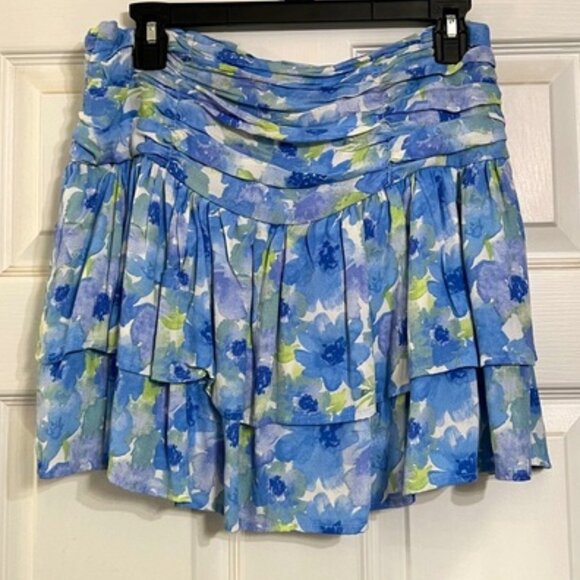 Dresses & Skirts - Skirt